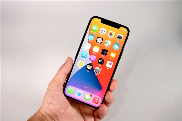 梁山苹果手机维修分享iOS 14.2修订版已到，专属iPhone 12系列 